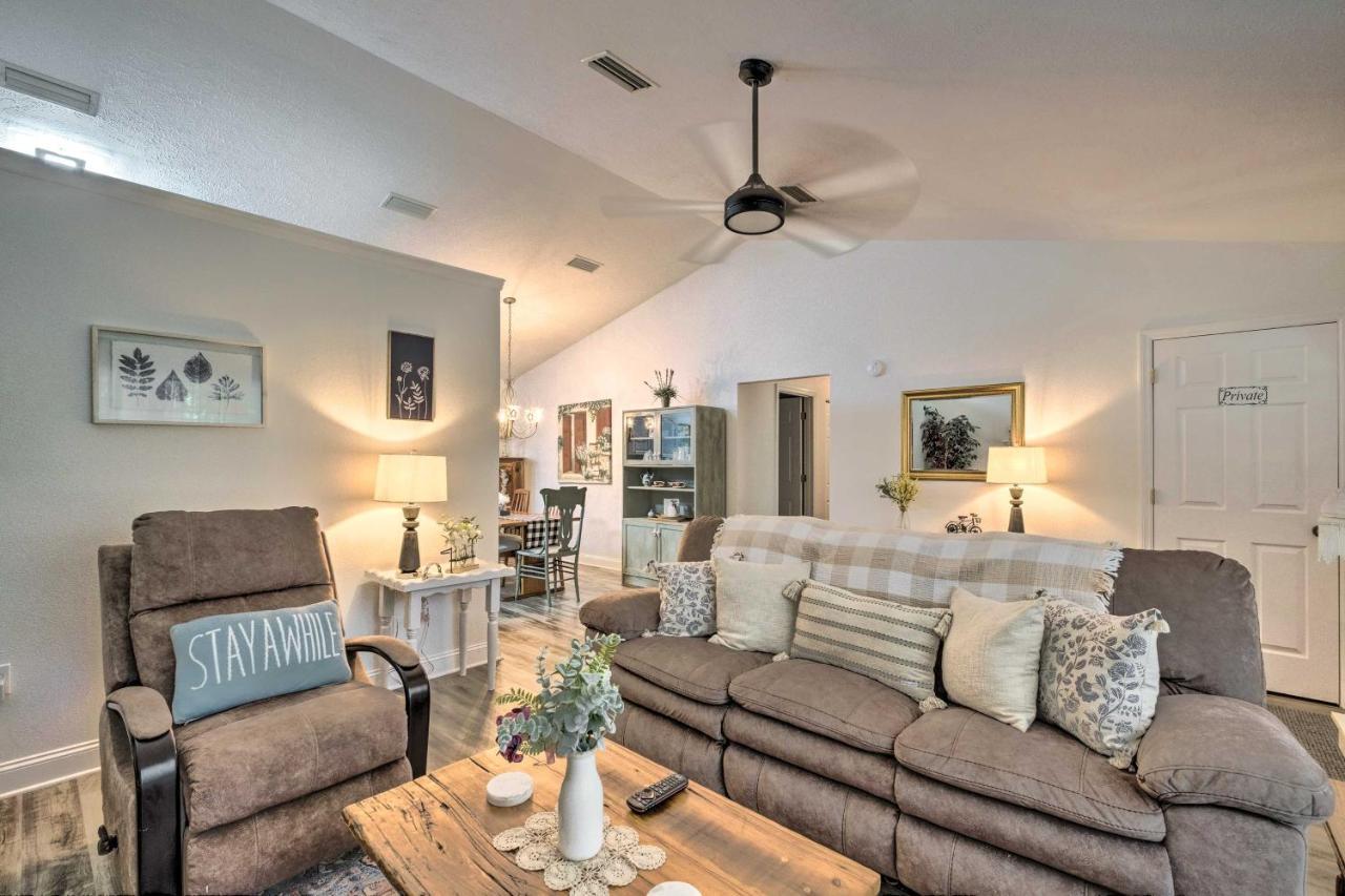 Holiday home Serene Getaway Near Suwannee River! Old Town